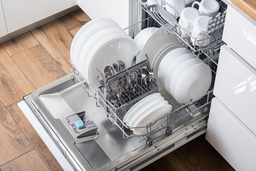 The scary reason why you should never run your dishwasher at night: 'We're devastated'